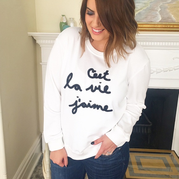 White pullover - Picture 1 of 1